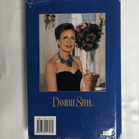 Danielle Steel hardback book Leap Of Faith - Picture 2 of 7